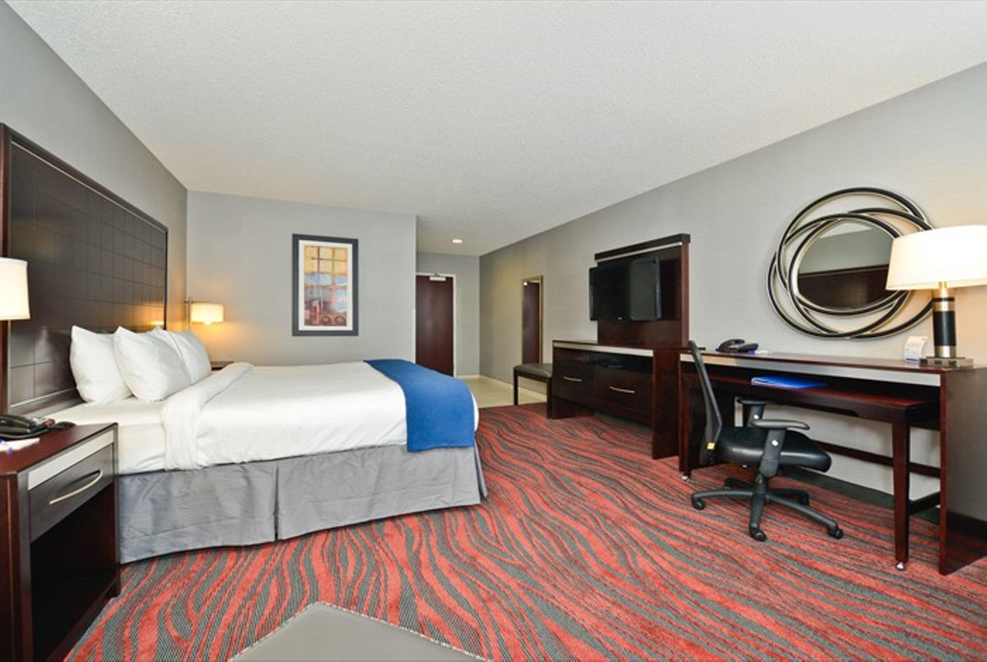 Holiday Inn Express & Suites Utica By Ihg Bagian luar foto